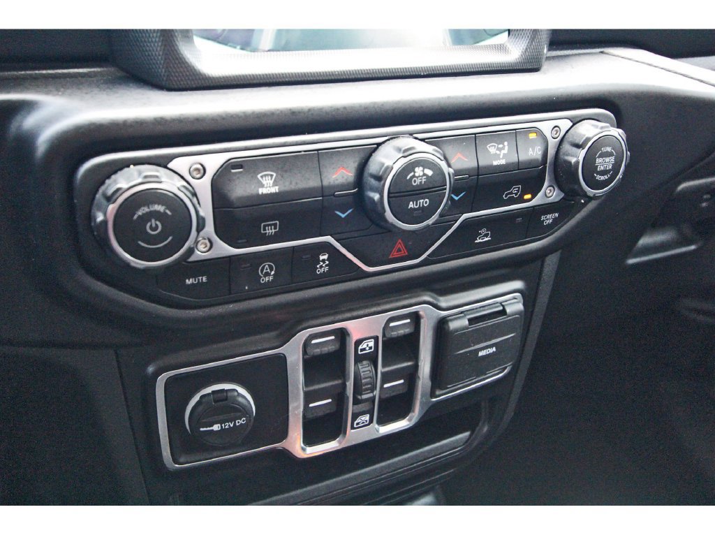 Used 2022 Jeep Gladiator Overland w/ Popular Equipment Package AWD/4WD image 23