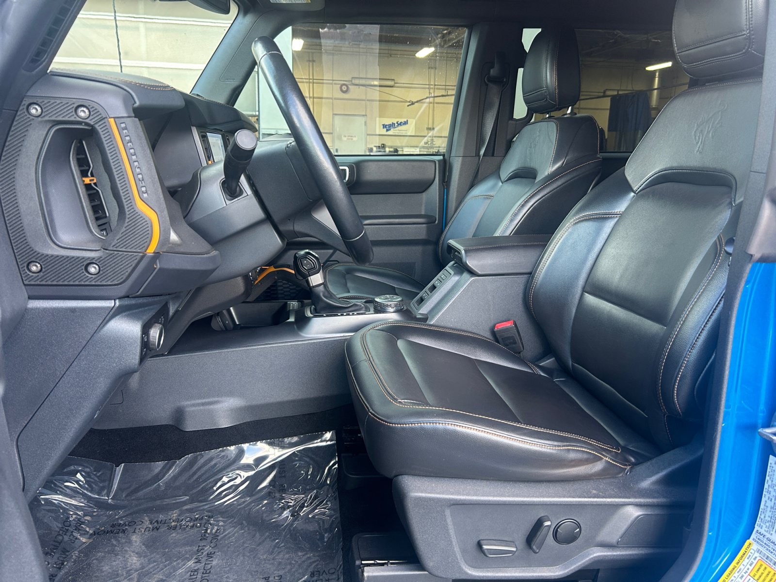 Certified 2024 Ford Bronco Badlands AWD/4WD image 11