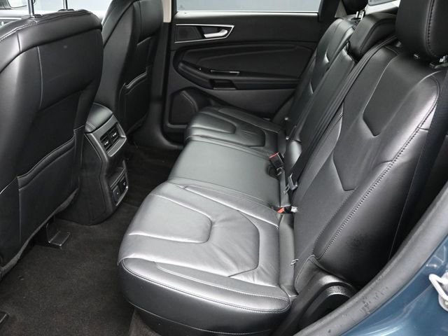 Certified 2019 Ford Edge Titanium w/ Cold Weather Package AWD/4WD image 23