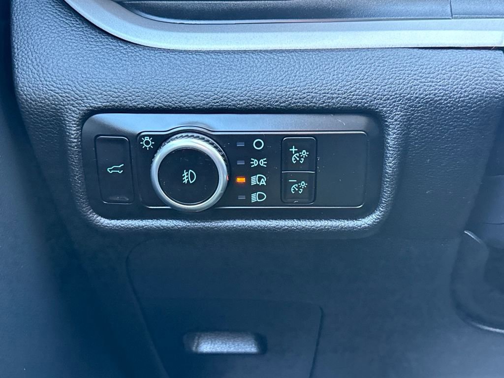 Certified 2023 Ford Explorer XLT w/ Equipment Group 202A image 25