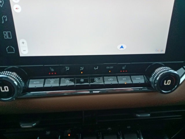 Used 2023 GMC Canyon AT4 image 26