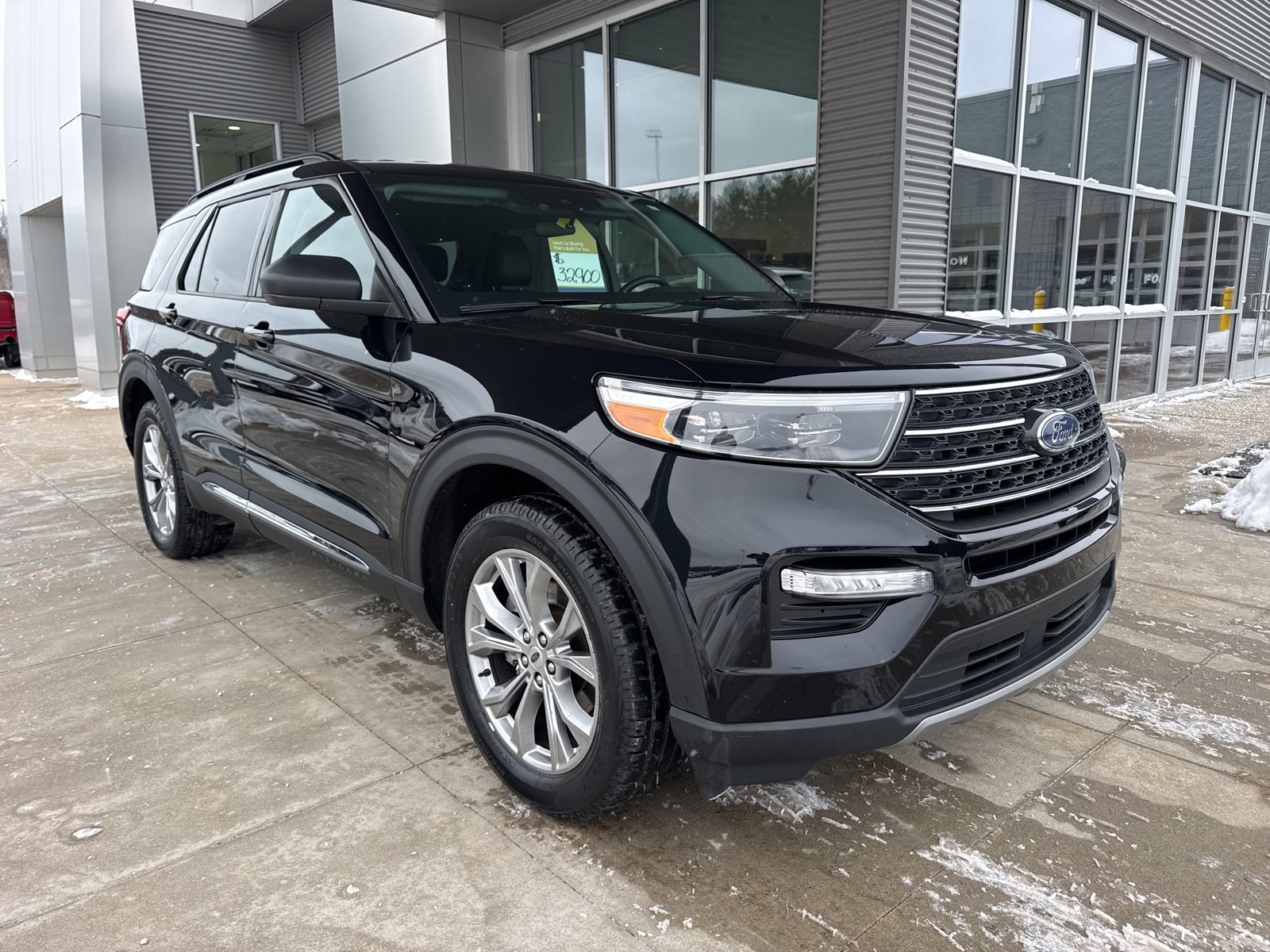 Certified 2023 Ford Explorer XLT w/ Equipment Group 202A image 10