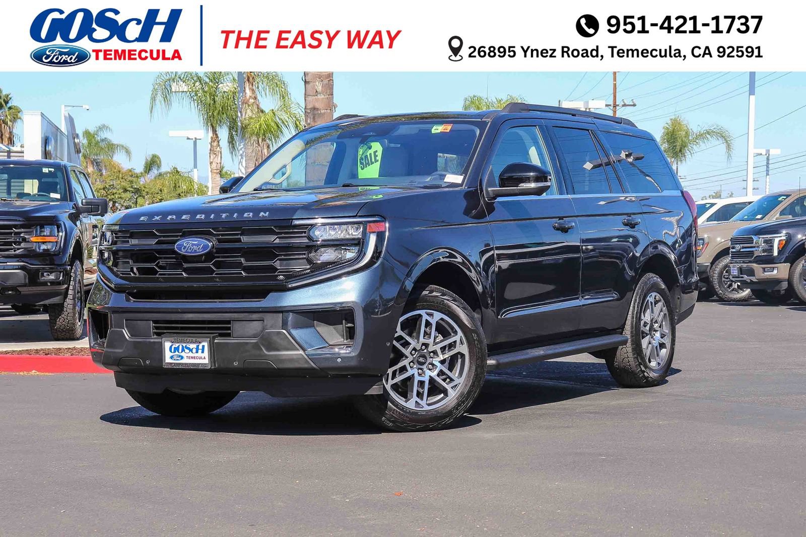 Certified 2025 Ford Expedition Active AWD/4WD image 1