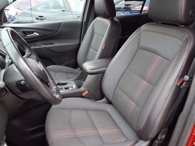 Used 2022 Chevrolet Equinox RS w/ LPO, Floor Liner Package FWD image 4