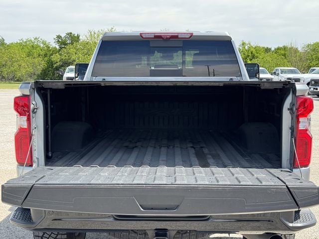Used 2024 Chevrolet Silverado 2500 ZR2 w/ Technology Package image 32