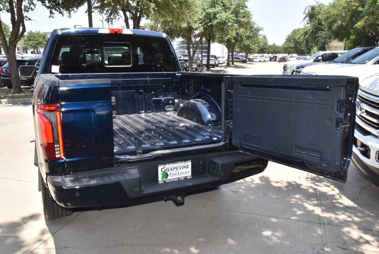 Certified 2025 Ford F150 Platinum w/ Equipment Group 702A High AWD/4WD image 40