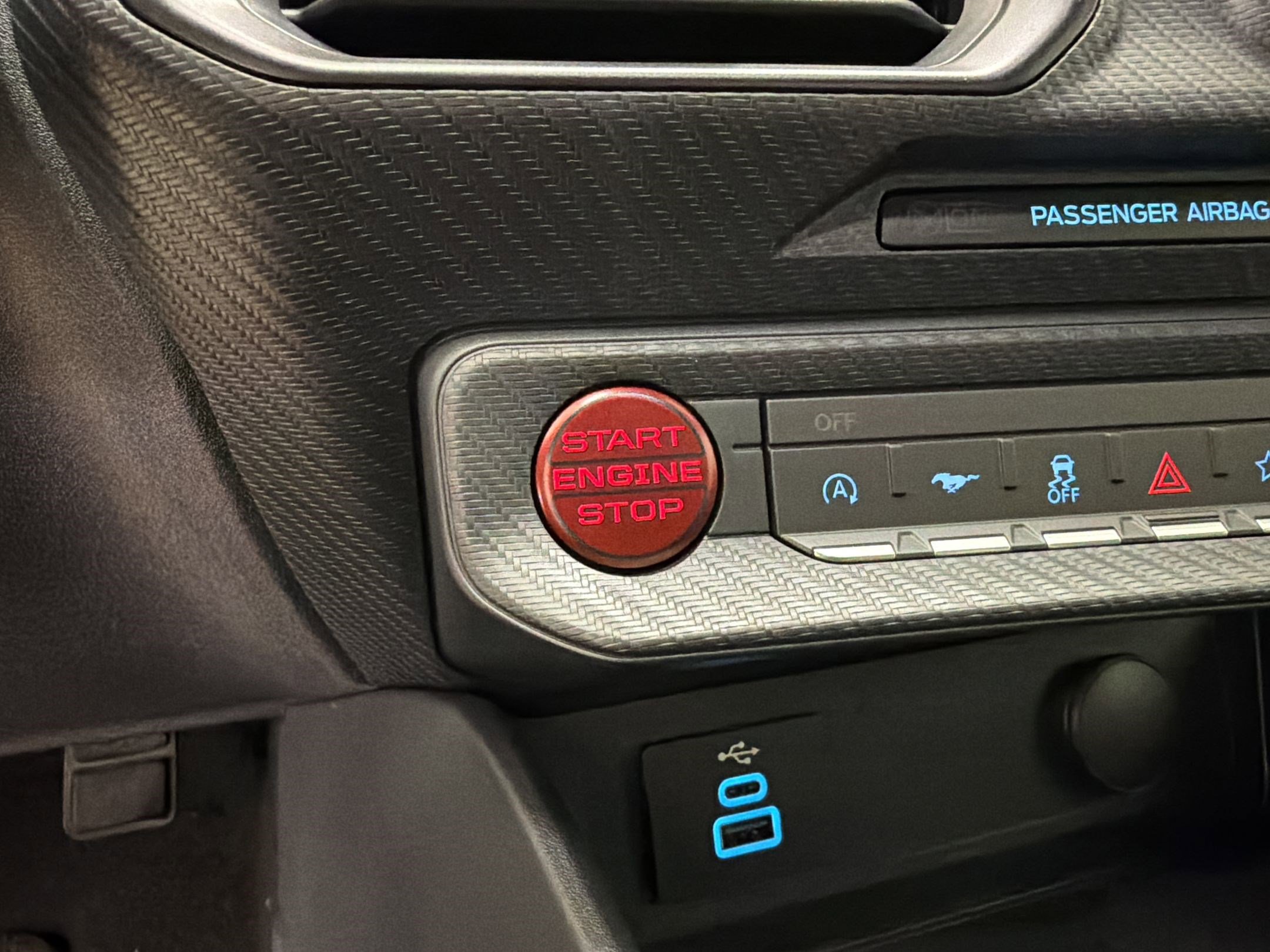 Certified 2025 Ford Mustang Coupe RWD image 25