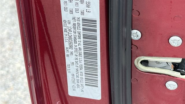 Used 2019 Jeep Cherokee Limited FWD image 32
