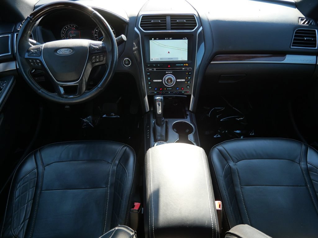 Certified 2018 Ford Explorer Platinum AWD/4WD image 15