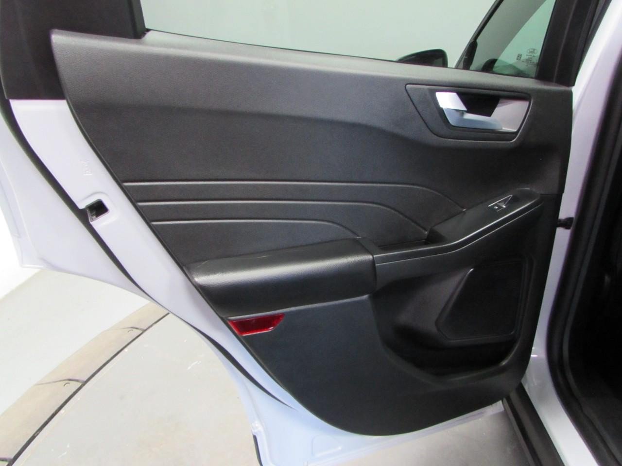 Certified 2025 Ford Escape ST-Line Select AWD/4WD image 14