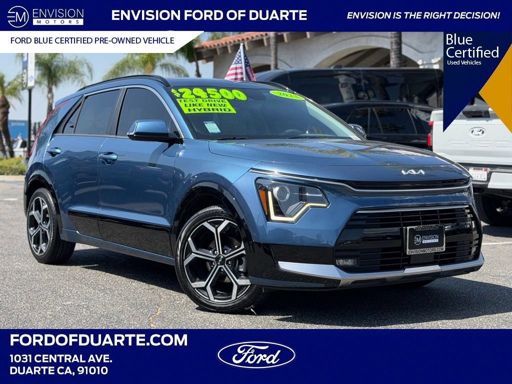 Used 2023 Kia Niro EX Touring FWD image 1
