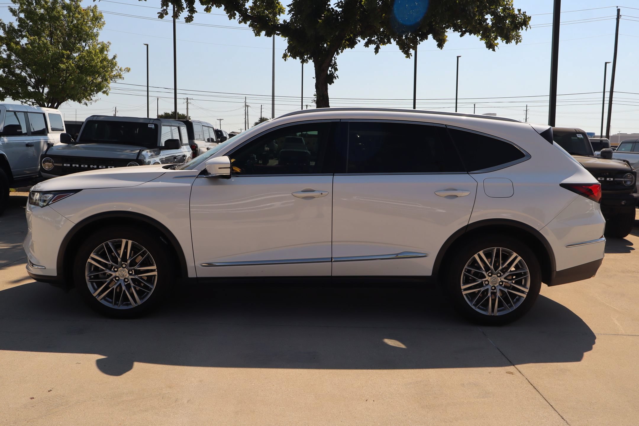 Used 2023 Acura MDX w/ Advance Package AWD/4WD image 7