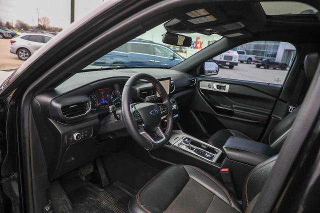 Certified 2022 Ford Explorer ST-Line w/ Class IV Trailer Tow Package image 25