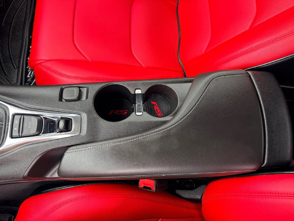 Used 2020 Chevrolet Camaro LT w/ RS Package RWD image 10