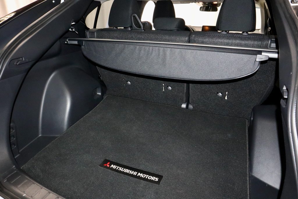 Used 2024 Mitsubishi Eclipse Cross Black Edition image 13