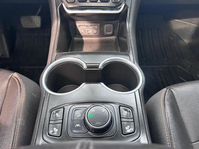 Used 2021 GMC Terrain SLT w/ Infotainment Package II image 19