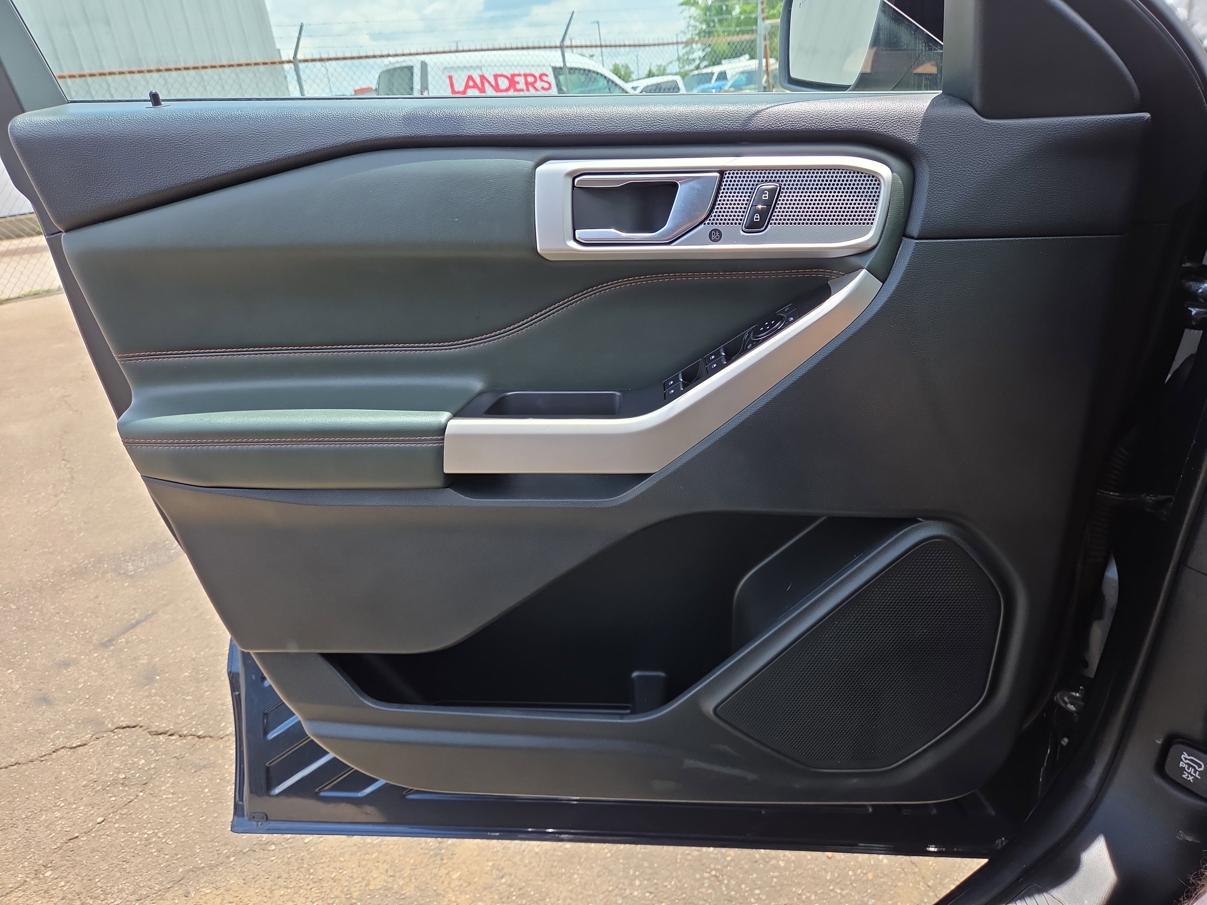 Certified 2022 Ford Explorer Timberline w/ Timberline Technology Package AWD/4WD image 15