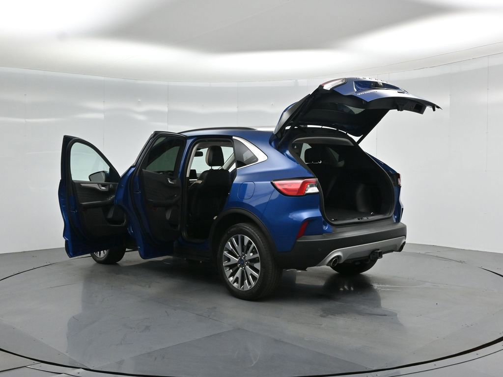 Certified 2022 Ford Escape Titanium w/ Class II Trailer Tow Package image 59