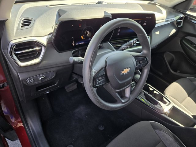 Used 2025 Chevrolet TrailBlazer LT AWD/4WD image 18