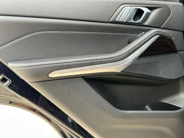 Used 2021 BMW X5 sDrive40i w/ M Sport Package image 30