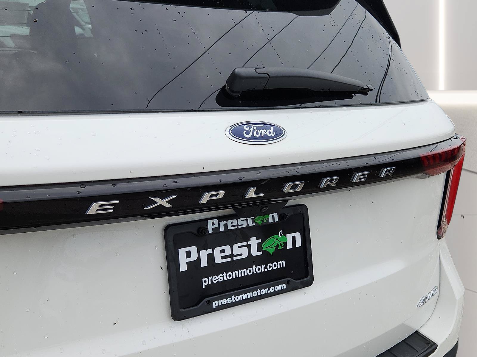 Certified 2025 Ford Explorer Active AWD/4WD image 29