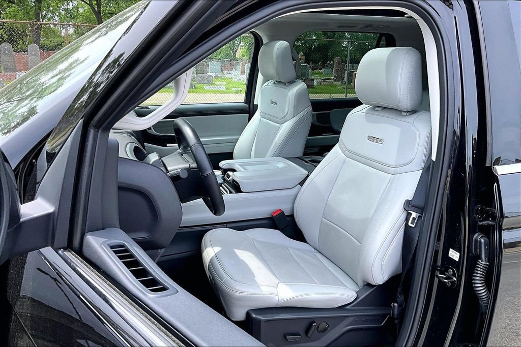 Certified 2025 Ford Expedition Platinum AWD/4WD image 24