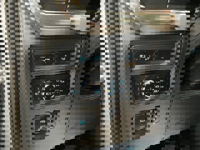 Certified 2023 Ford F150 Lariat image 20