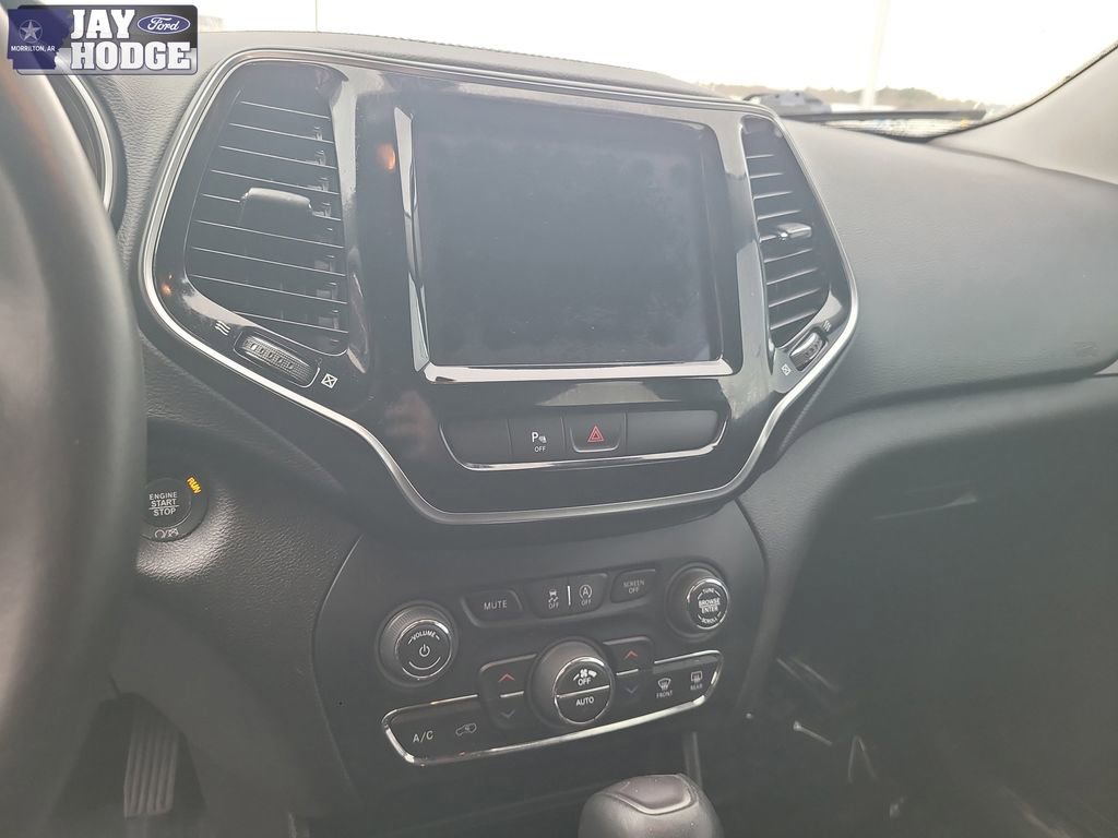 Used 2019 Jeep Cherokee Limited w/ Trailer Tow Group image 22