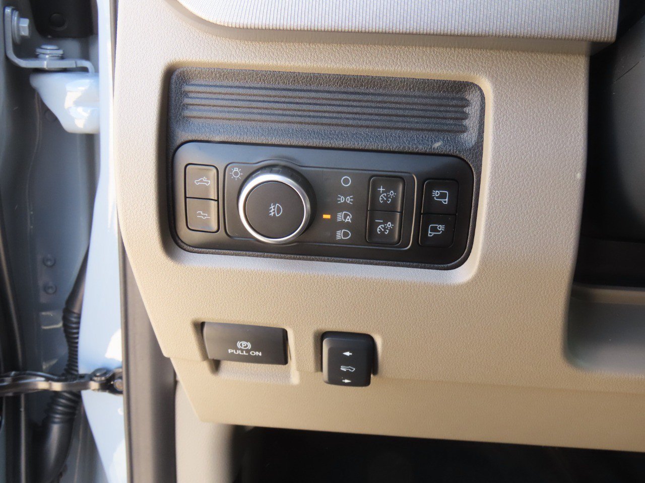 Certified 2026 Ford F450 Platinum w/ Platinum Plus Package AWD/4WD image 26