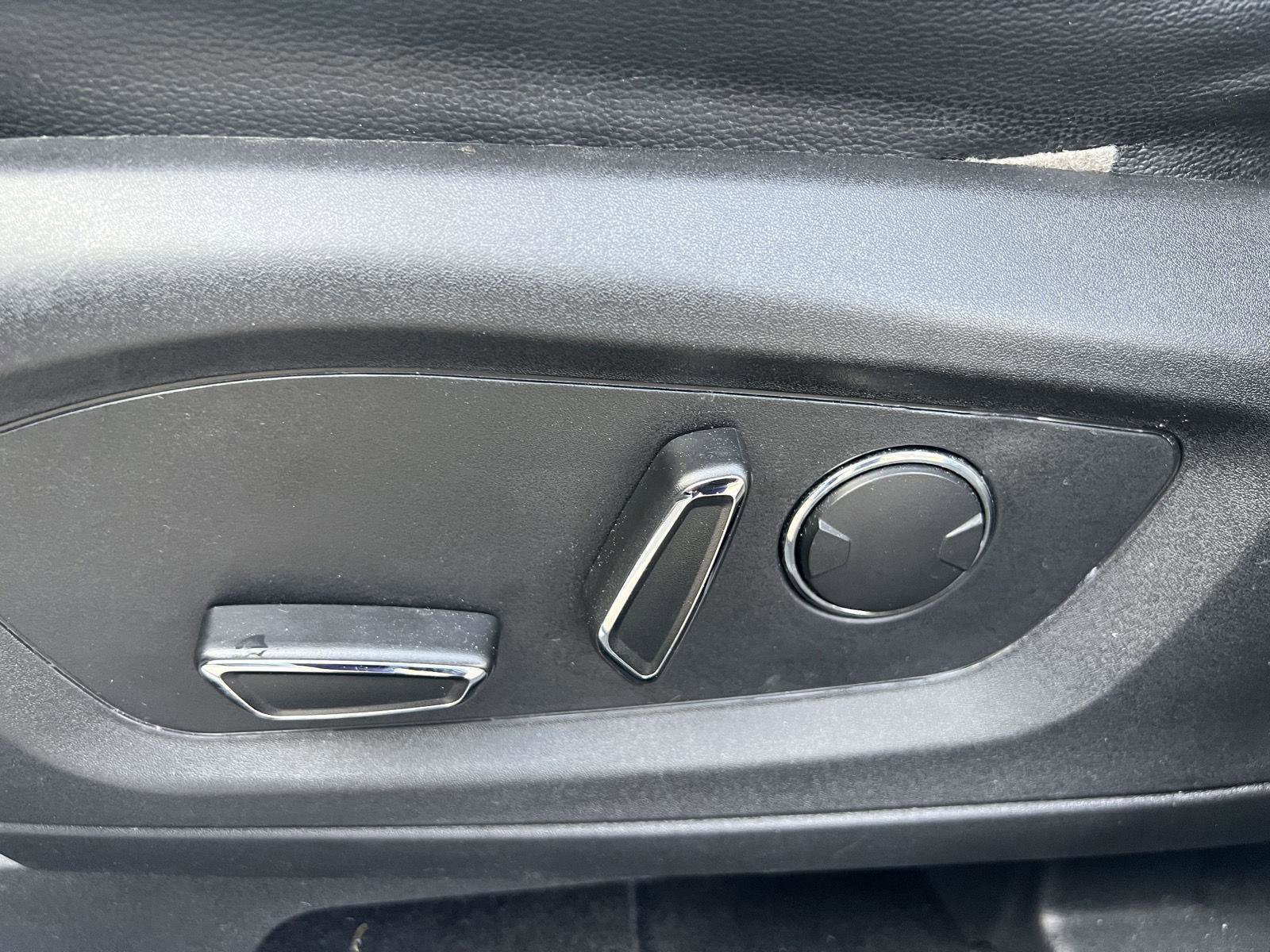 Certified 2020 Ford Explorer Limited image 13