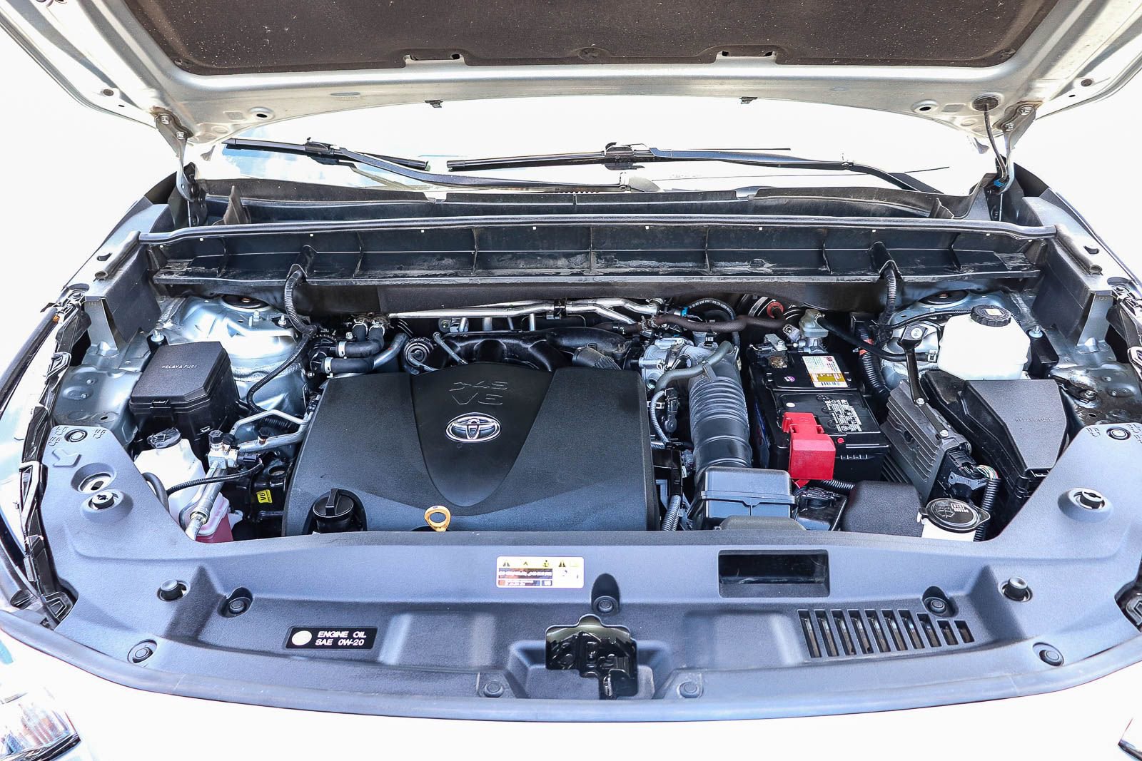 Used 2021 Toyota Highlander XSE FWD image 29