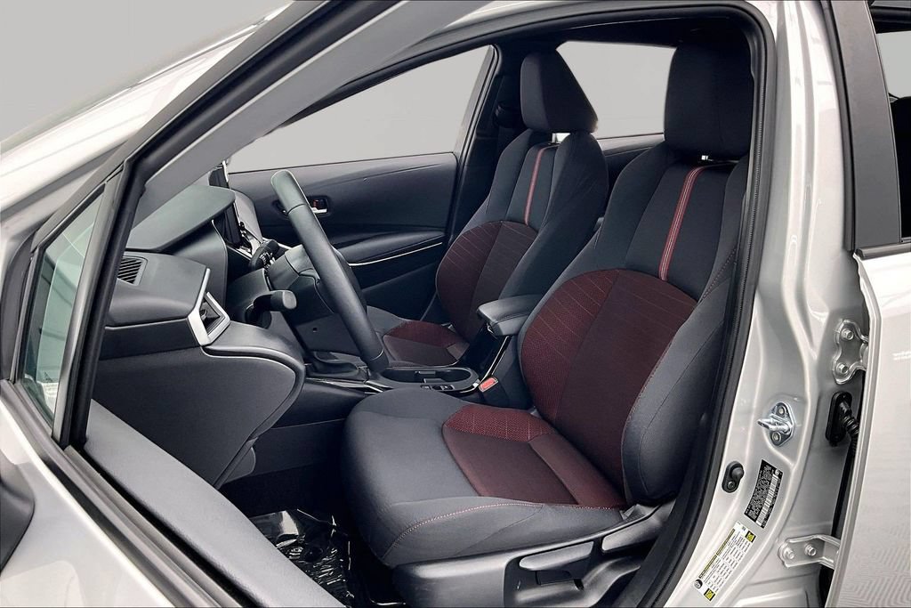 Used 2025 Toyota Corolla SE FWD image 25