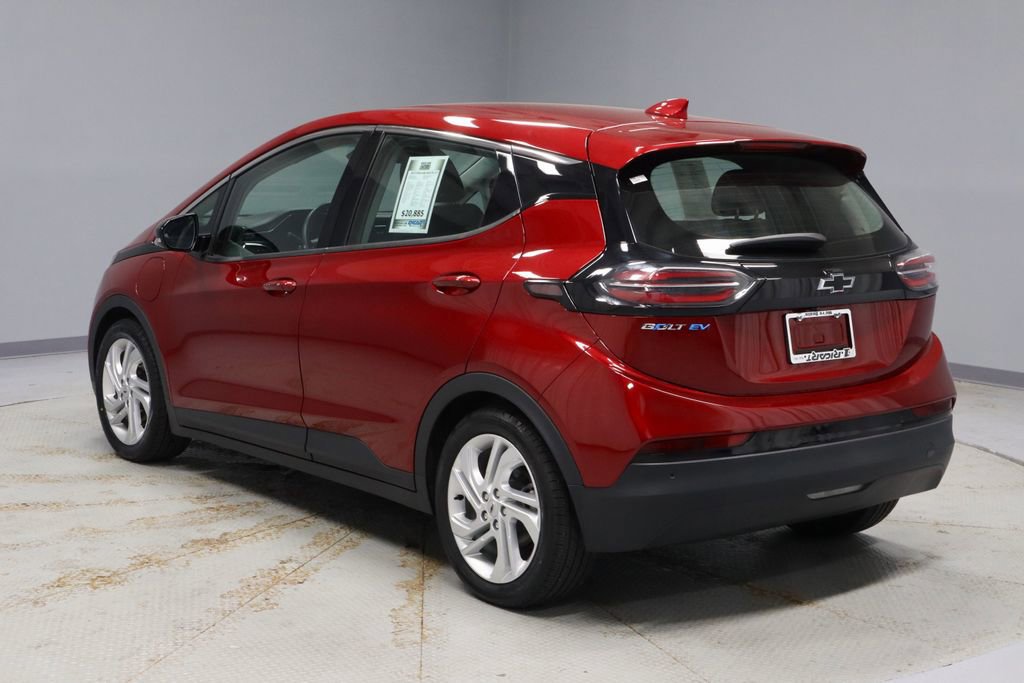 Used 2022 Chevrolet Bolt LT image 3