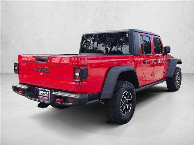 Used 2024 Jeep Gladiator Rubicon w/ Technology Group AWD/4WD image 5