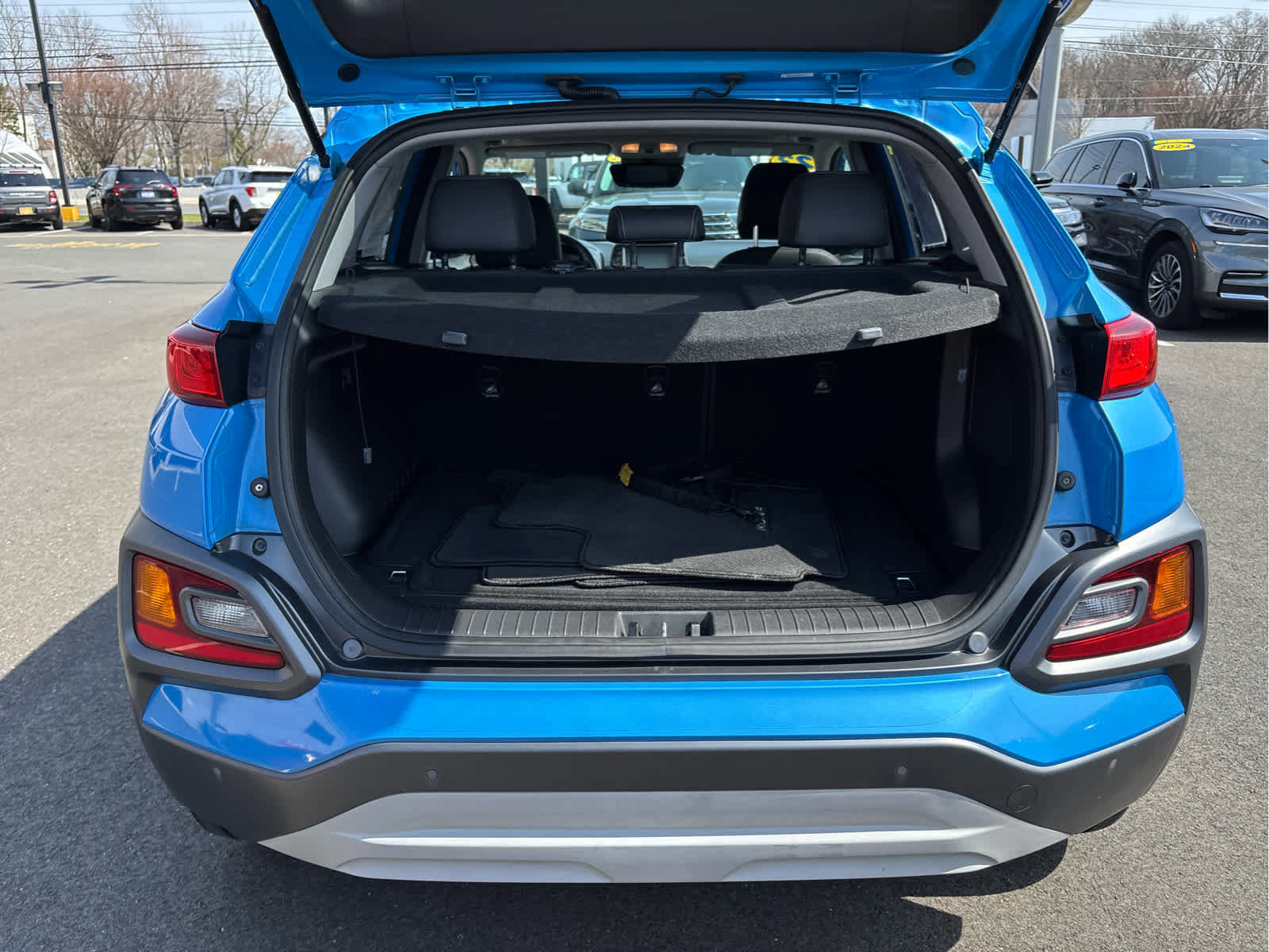 Used 2021 Hyundai Kona Ultimate w/ Cargo Package AWD/4WD image 33