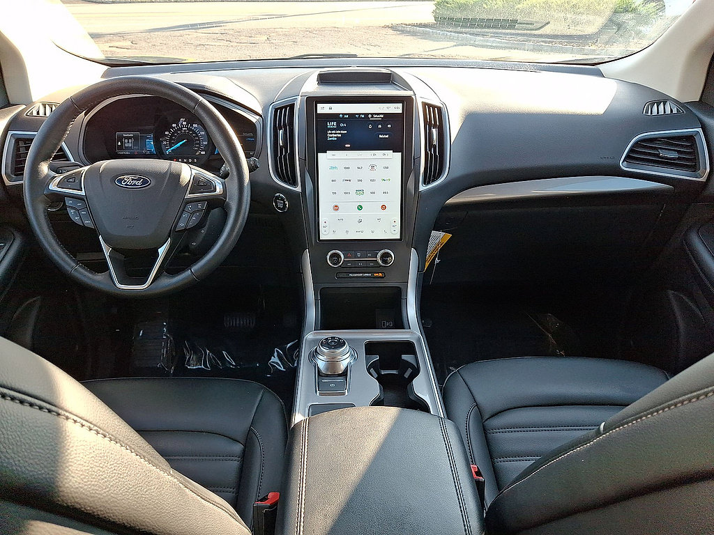 Certified 2024 Ford Edge SEL w/ Convenience Package AWD/4WD image 10