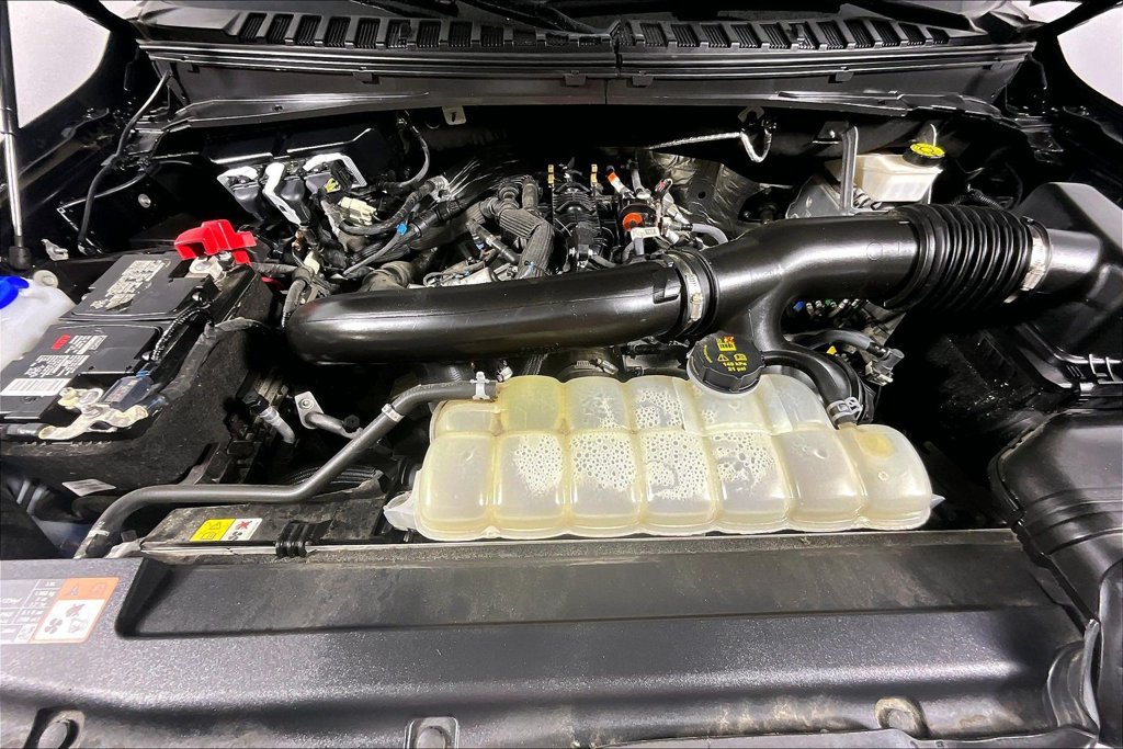 Certified 2024 Ford Expedition Limited RWD image 9