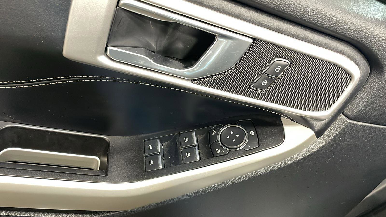 Certified 2021 Ford Explorer XLT w/ Class III Trailer Tow Package image 14