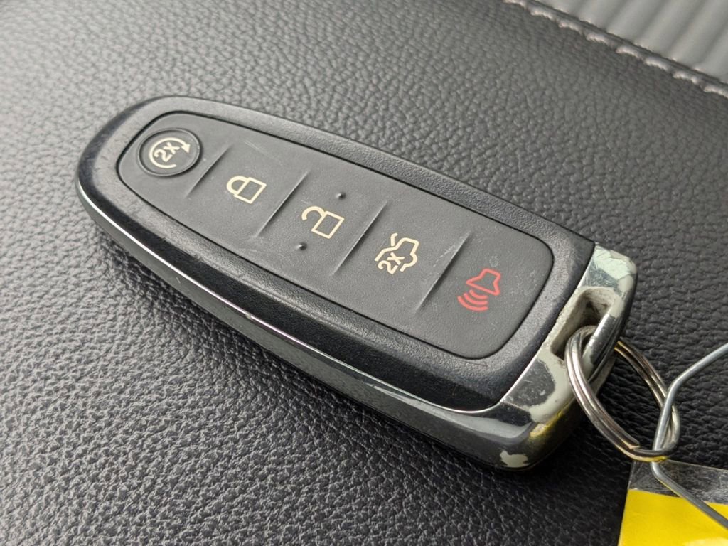 Certified 2019 Ford Escape SE image 31