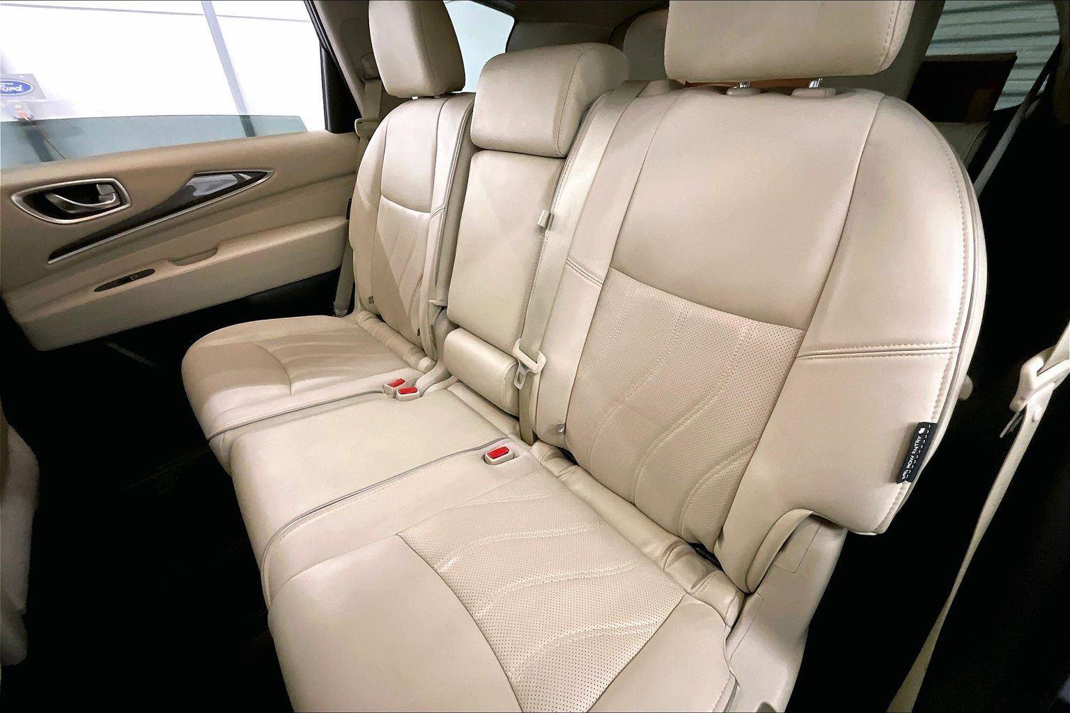 Used 2019 INFINITI QX60 Luxe w/ Essential Package image 25