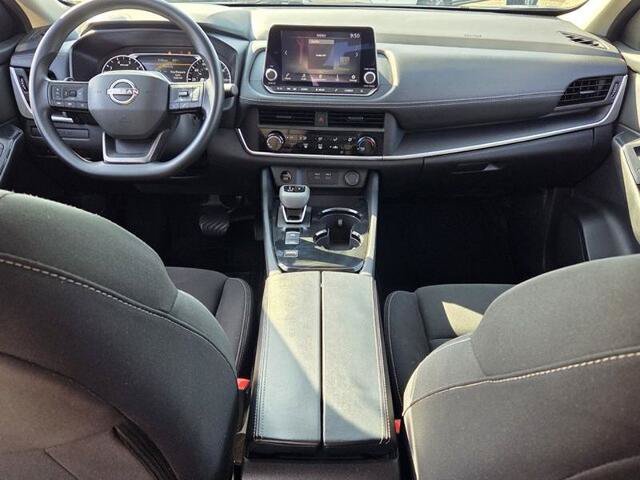 Used 2025 Nissan Rogue S FWD image 8