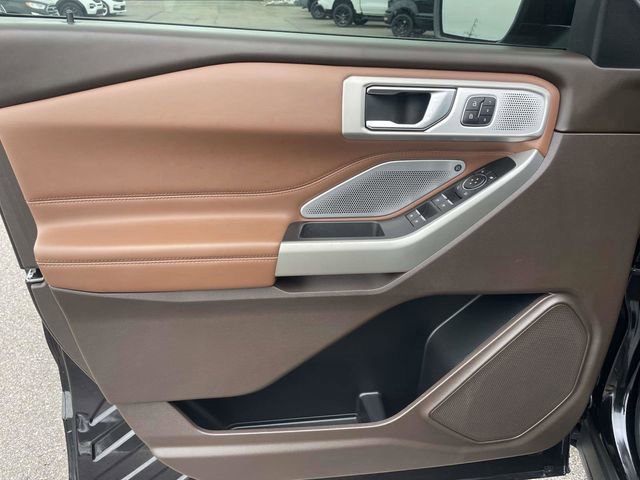 Certified 2021 Ford Explorer King Ranch w/ Premium Technology Package image 14