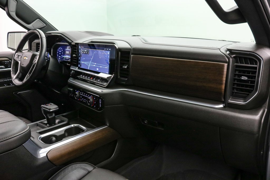 Used 2024 Chevrolet Silverado 1500 High Country w/ High Country Premium Package image 24