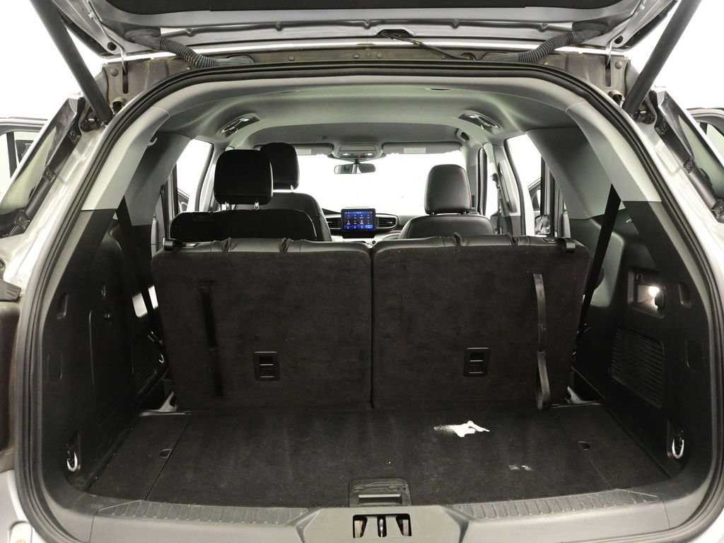 Certified 2023 Ford Explorer XLT w/ Equipment Group 202A image 11