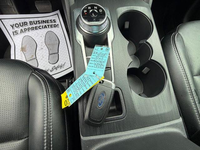Certified 2025 Ford Escape Platinum AWD/4WD image 33