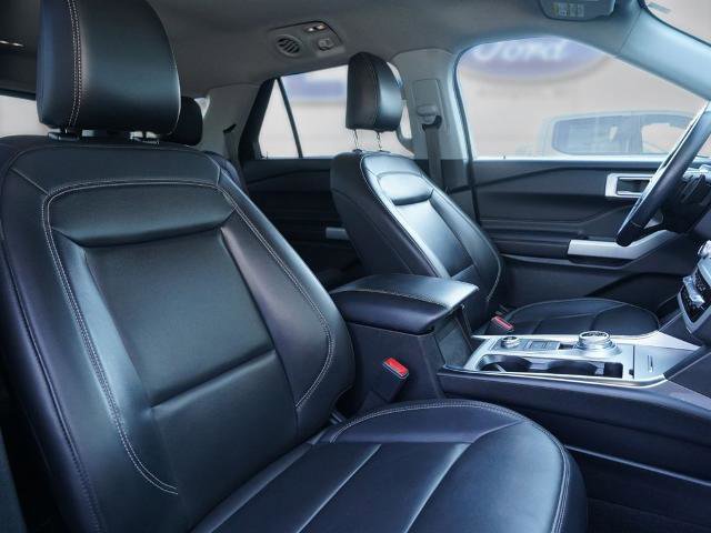 Certified 2021 Ford Explorer XLT w/ Equipment Group 202A image 26