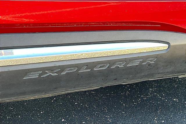 Certified 2024 Ford Explorer Limited image 9