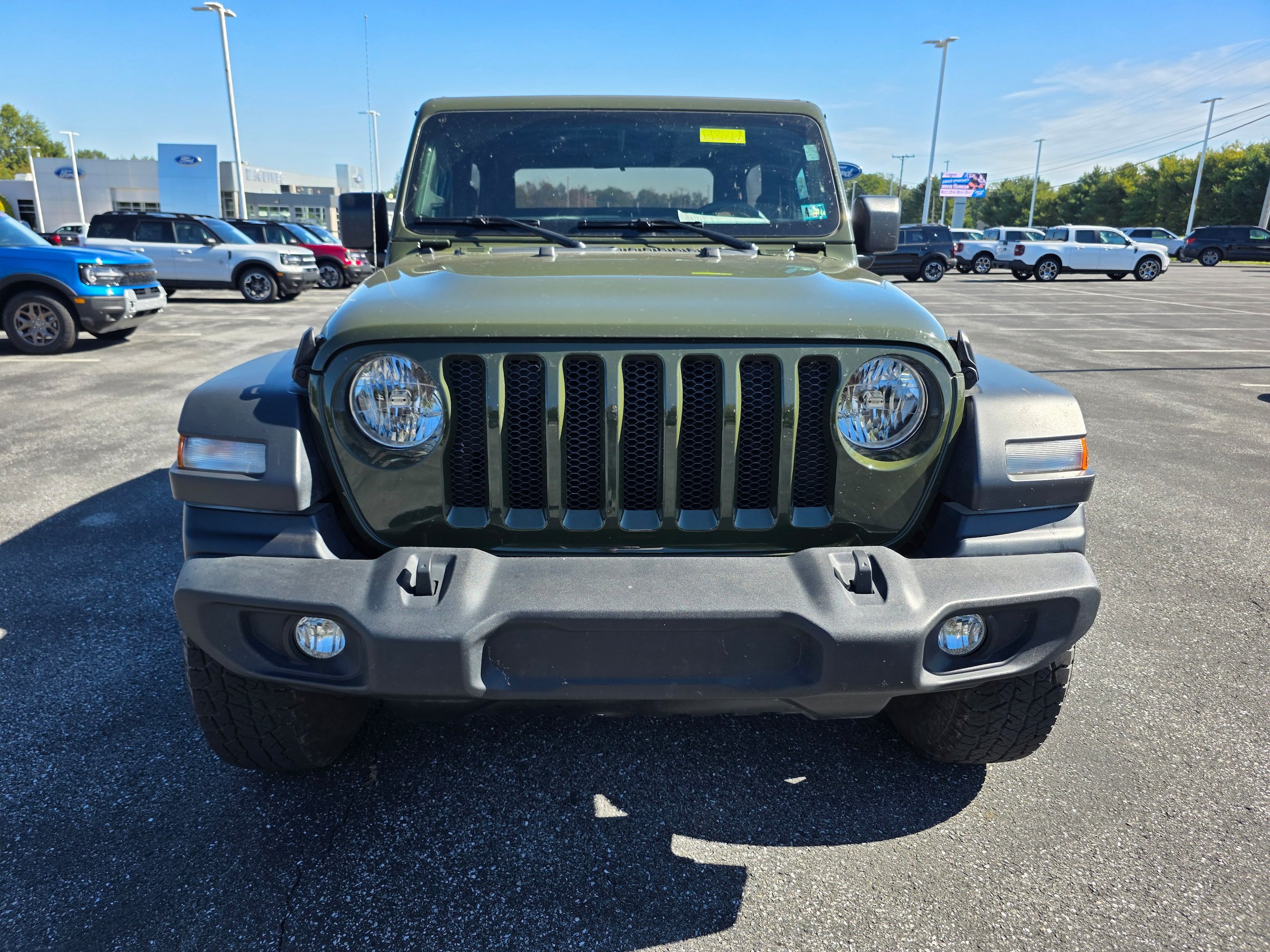 Used 2023 Jeep Wrangler Sport AWD/4WD image 8