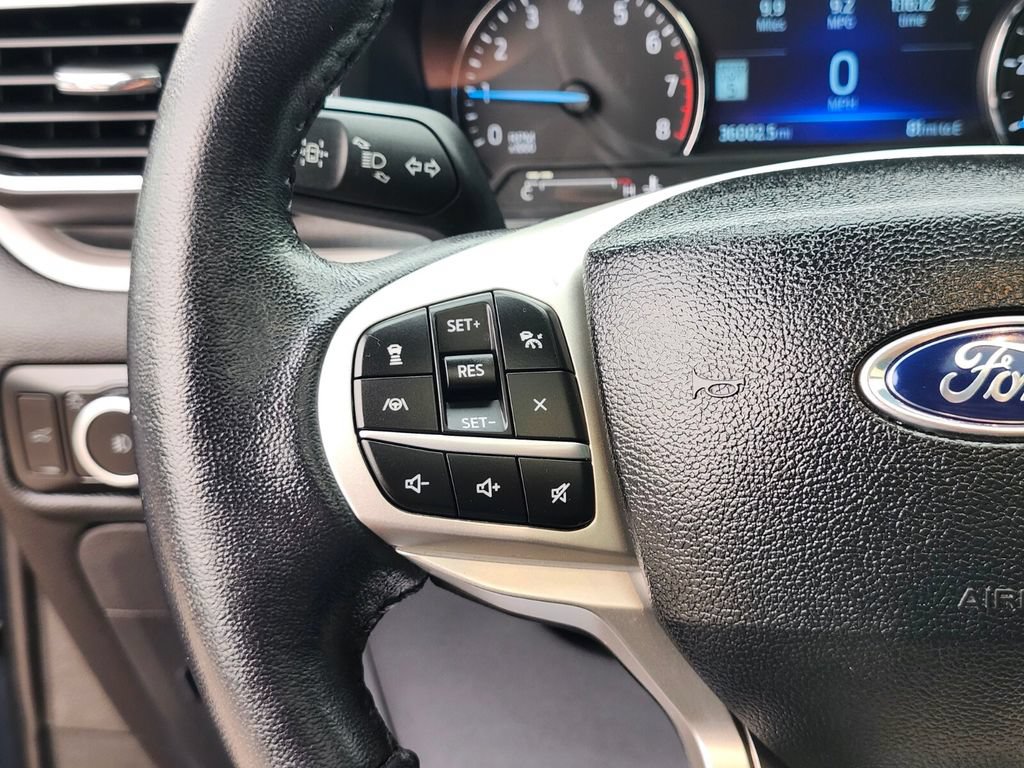 Certified 2023 Ford Explorer XLT w/ Equipment Group 202A AWD/4WD image 30