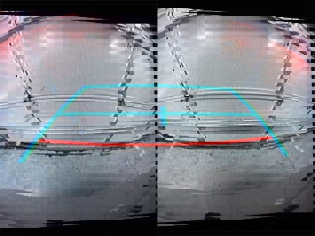 Used 2022 Toyota Sienna LE image 9